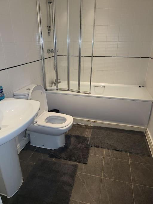 Awesome 1 Bedroom Apartment แมนเชสเตอร์ ภายนอก รูปภาพ